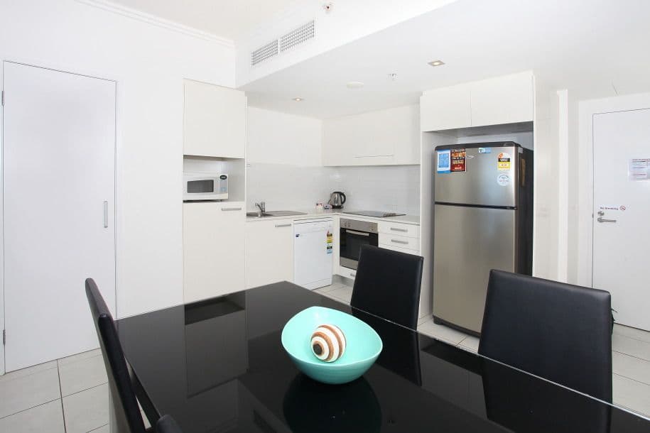 182 'Ocean Pacific' 25 Surf Parade, BROADBEACH QLD 4218, Broadbeach - Thumbnail 7