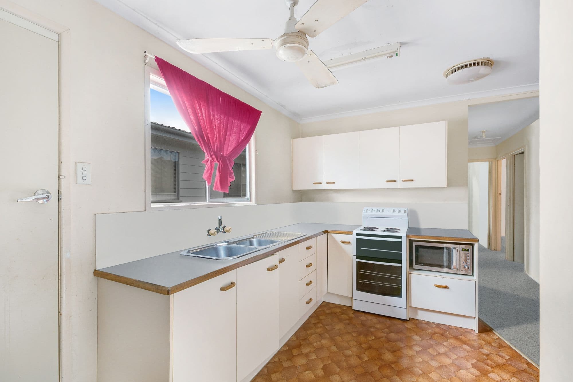 109 Maine Terrace, Deception Bay QLD 4508, Deception Bay - Thumbnail 2