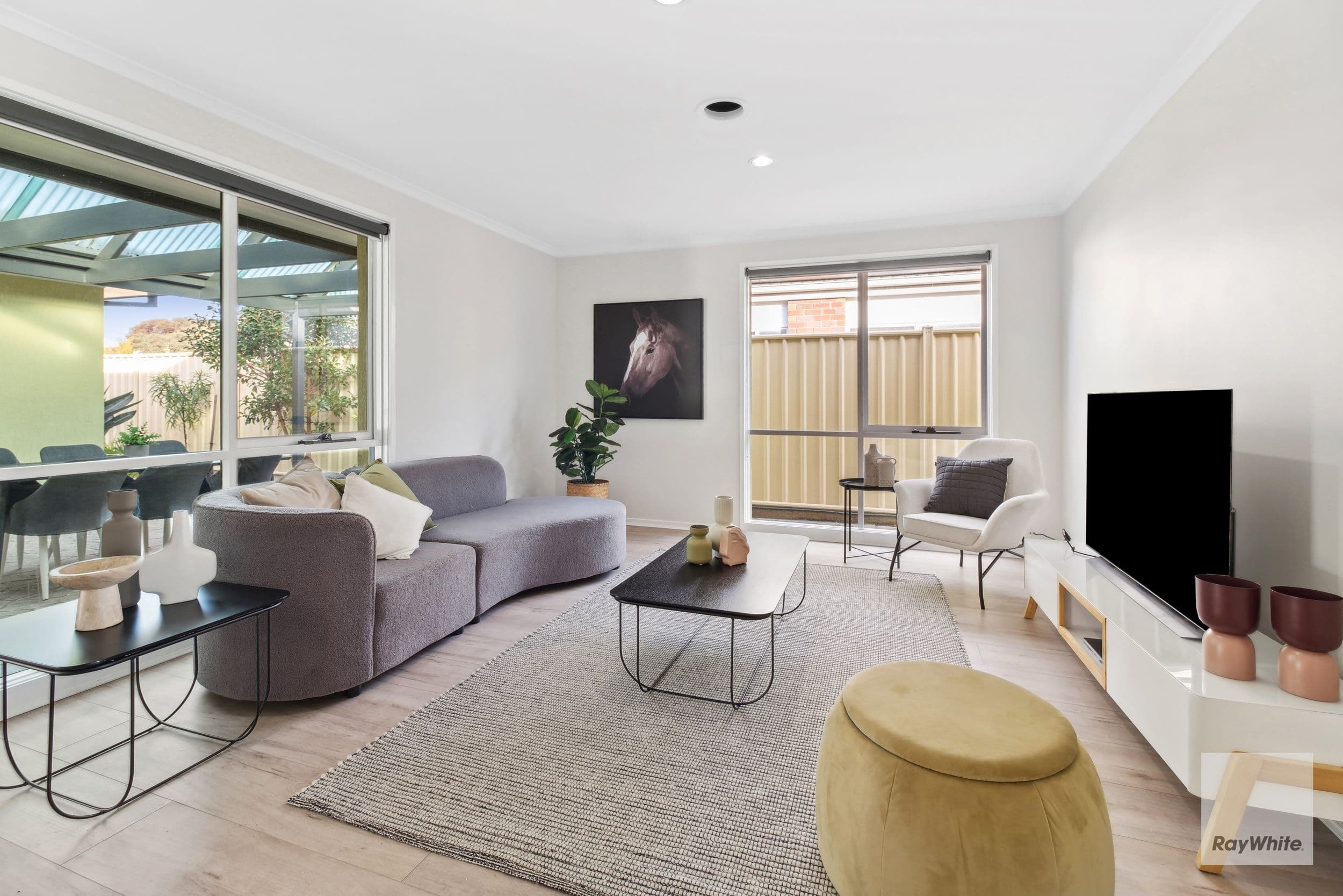 21 Antionetta Way, Hillside VIC 3037, Hillside - Thumbnail 2
