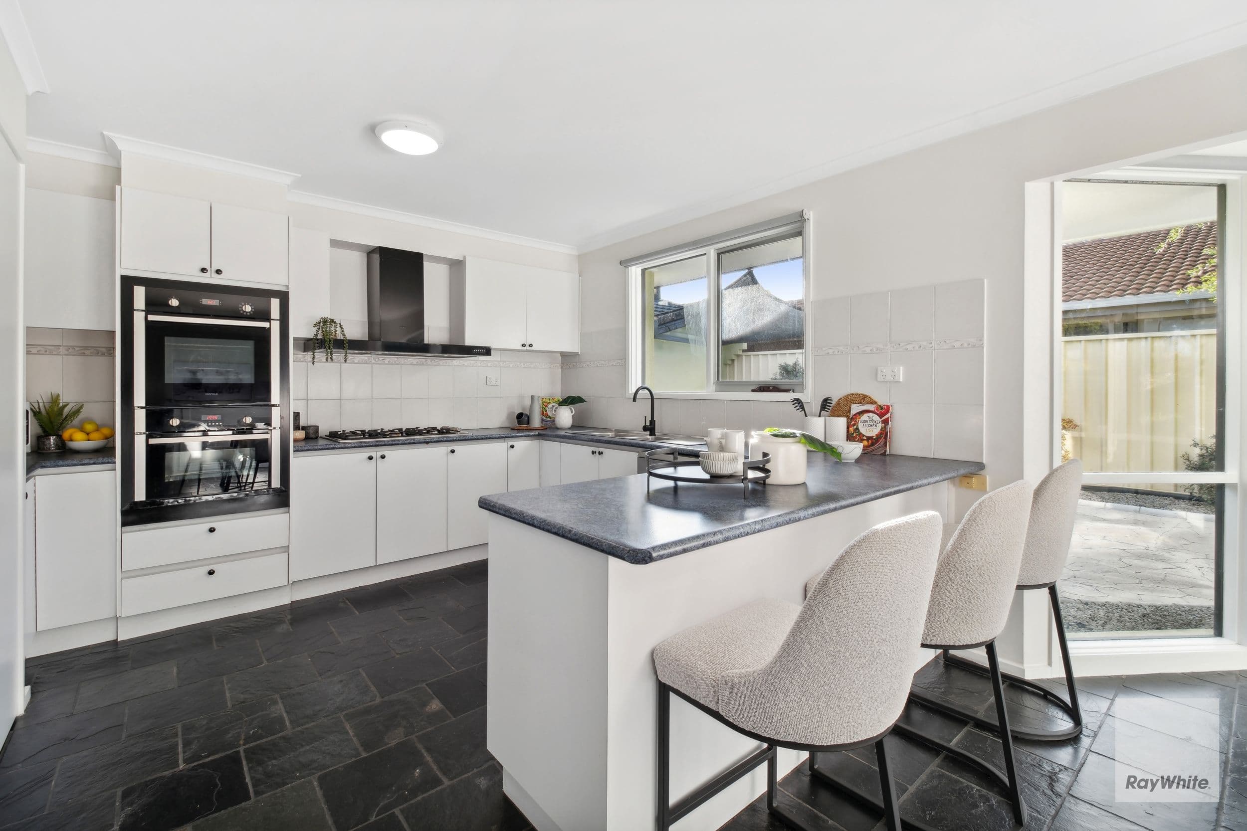 21 Antionetta Way, Hillside VIC 3037, Hillside - Thumbnail 3