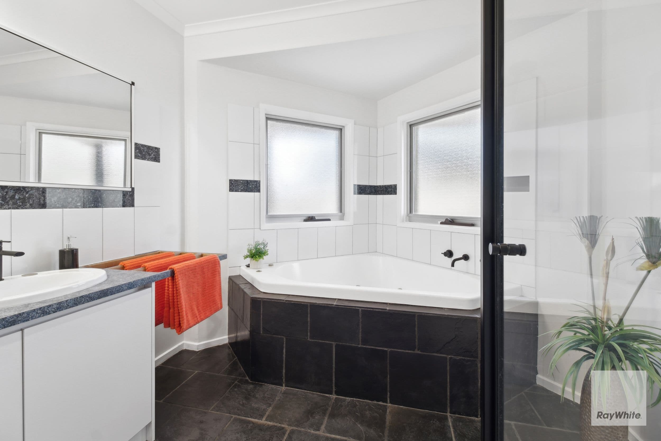 21 Antionetta Way, Hillside VIC 3037, Hillside - Thumbnail 6