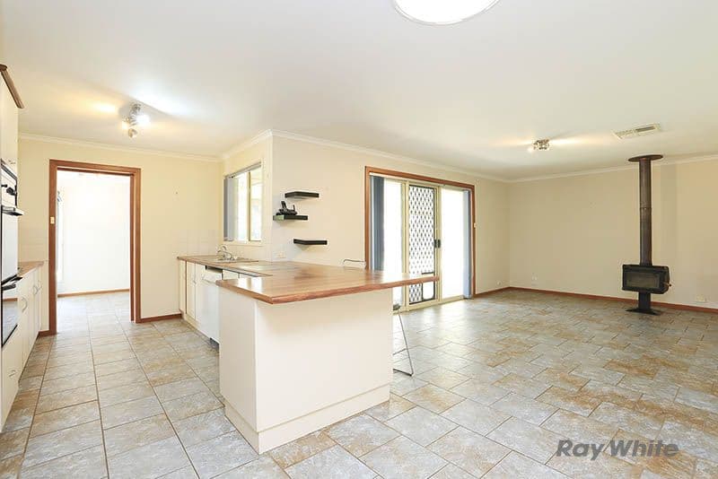 31 Jarman Crescent, Clare SA 5453, Clare - Thumbnail 4