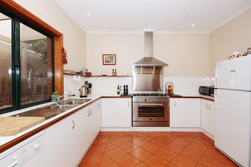 20 Dinham Road, ATHELSTONE SA 5076, Athelstone - Thumbnail 2
