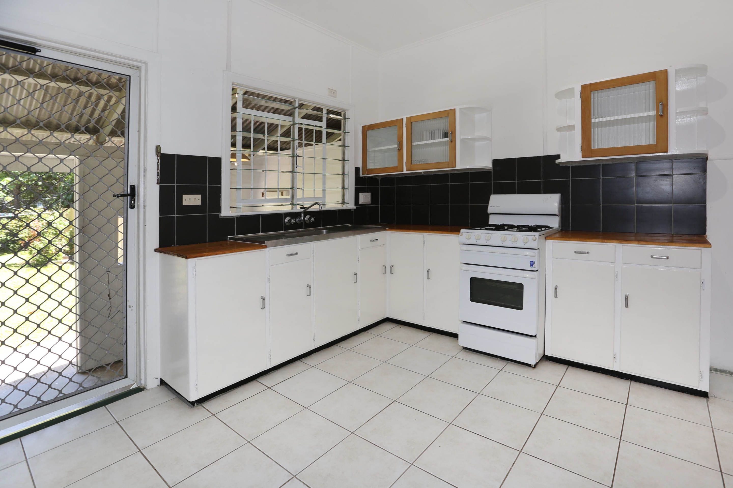 26 Surrey Street, Hyde Park QLD 4812, Hyde Park - Thumbnail 7