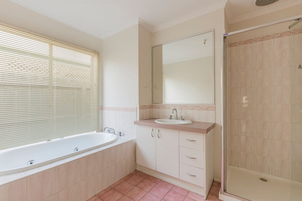 9 Nolan Place, LOVELY BANKS VIC 3213, Lovely Banks - Thumbnail 5