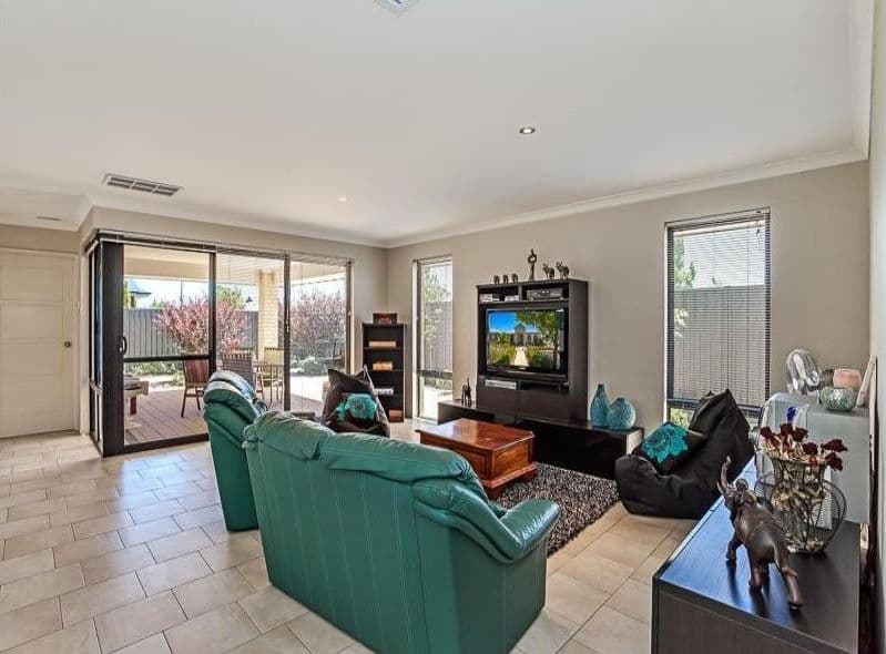 59 Neary Boulevard, Aveley WA 6069, Aveley - Thumbnail 3