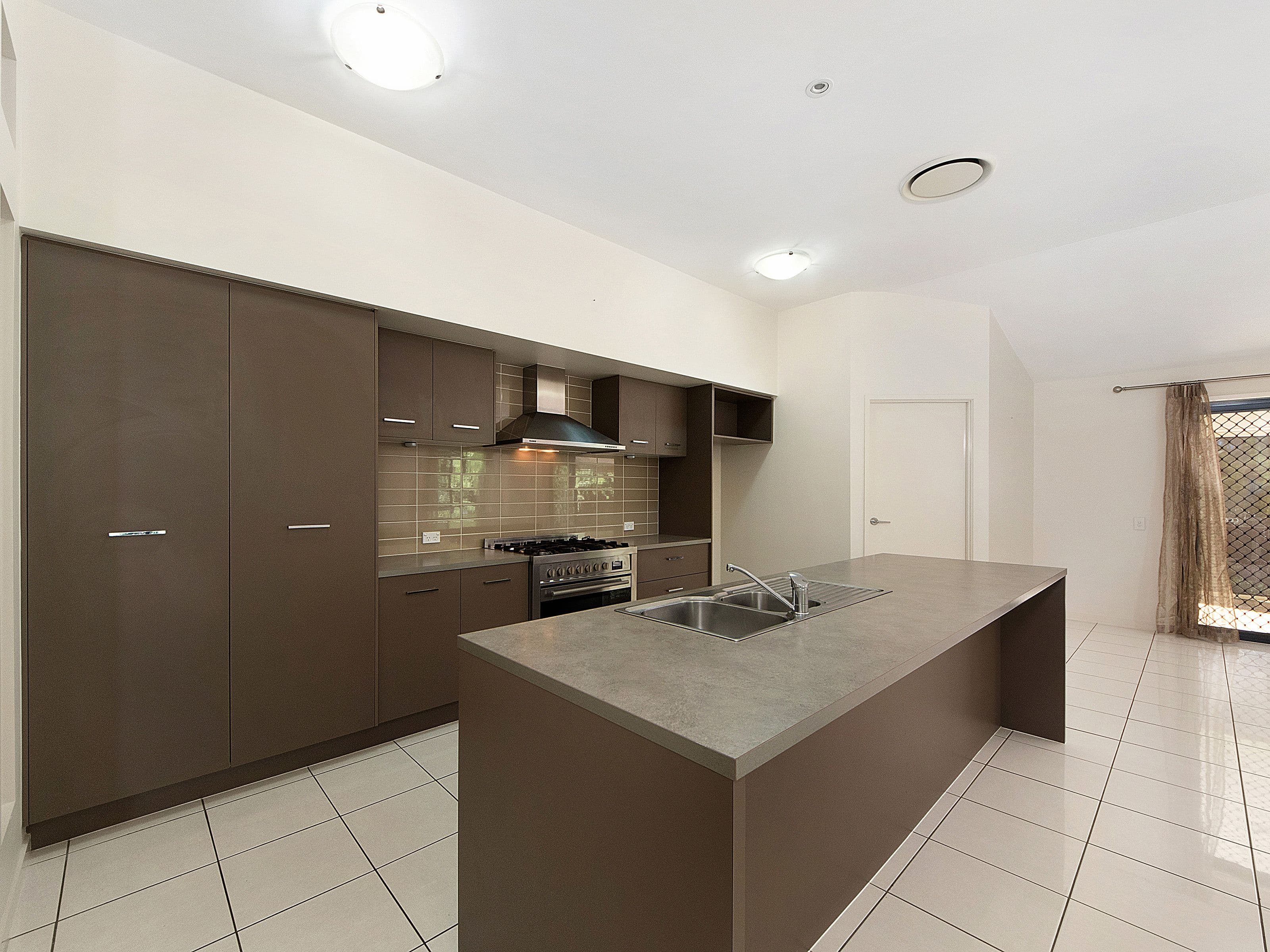 5 Saddle Back Street, Upper Coomera QLD 4209, Upper Coomera - Thumbnail 4