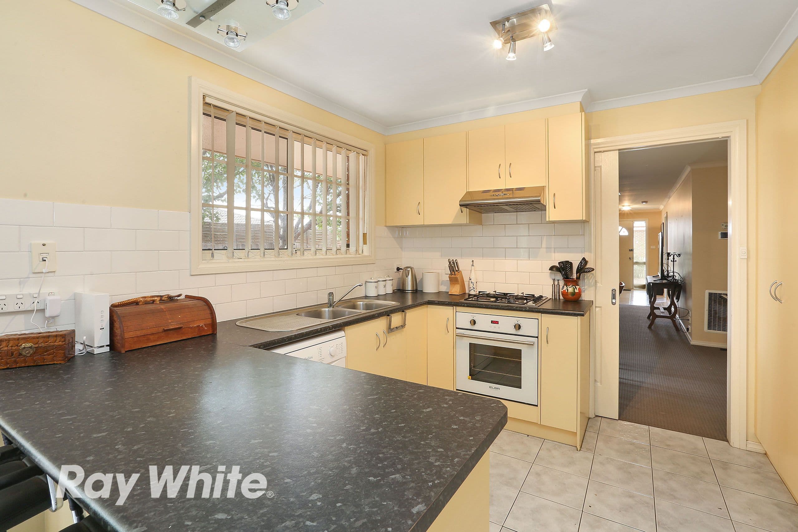 8 Redleaf Close, Lara VIC 3212, Lara - Thumbnail 3