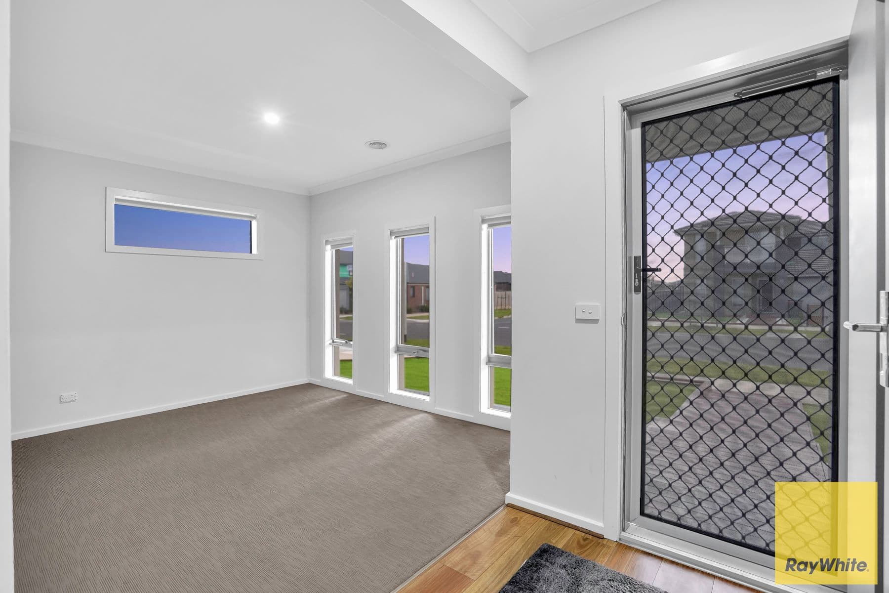 5 Saddler Street, Tarneit VIC 3029, Tarneit - Thumbnail 4