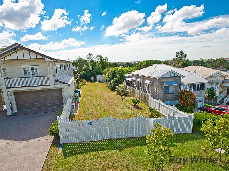 19 Newton Street, GRANGE QLD 4051, Grange - Thumbnail 2