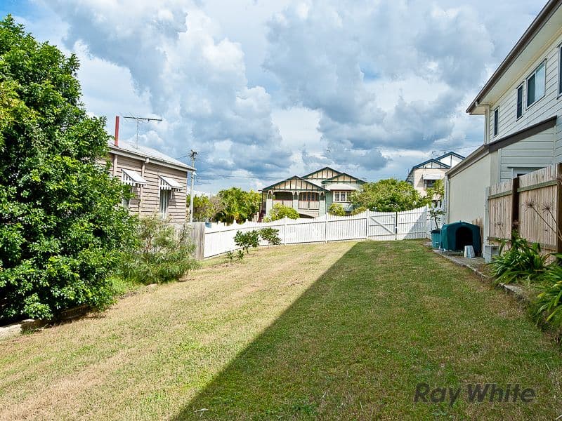 19 Newton Street, GRANGE QLD 4051, Grange - Thumbnail 5