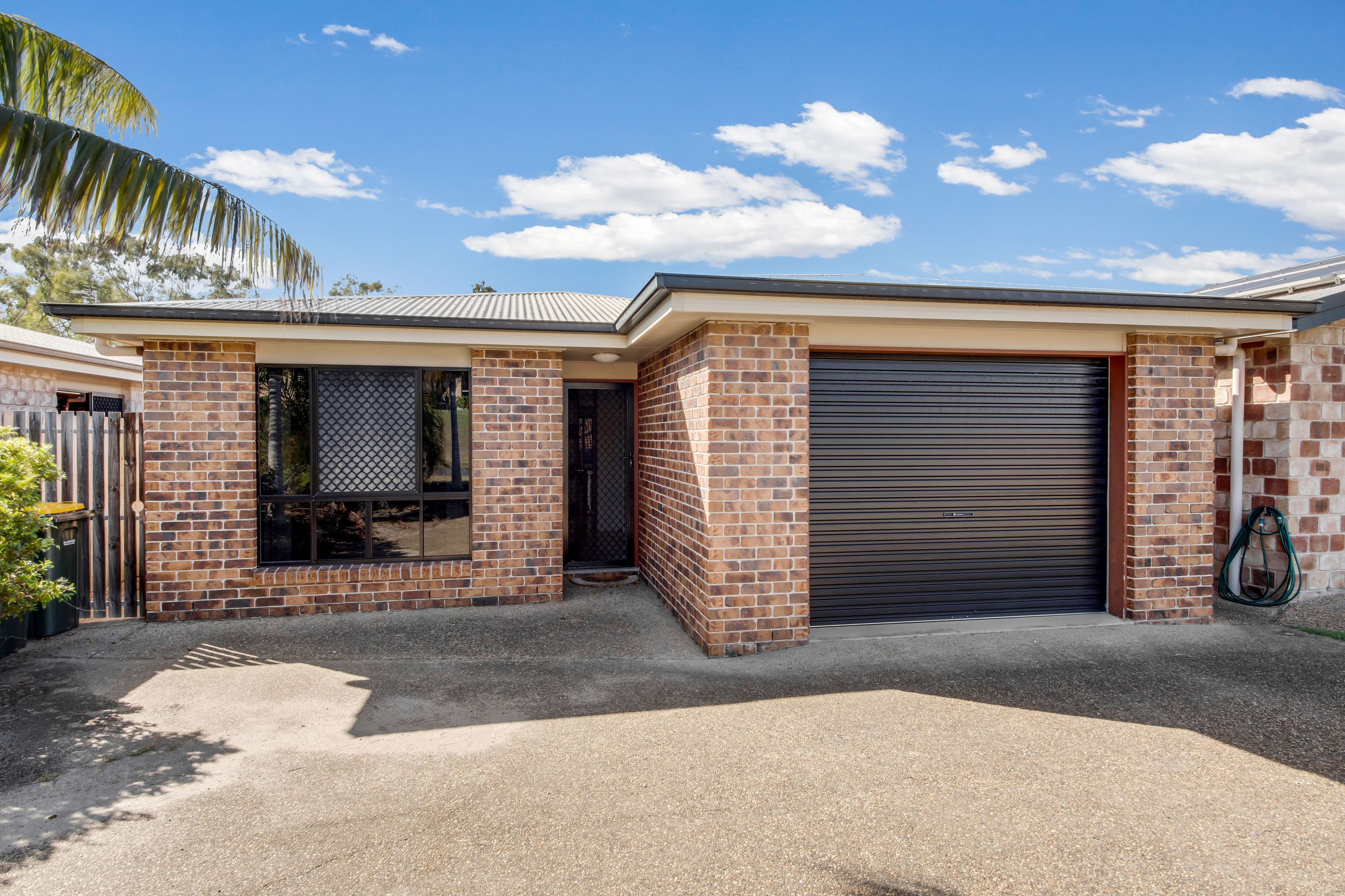 27 Skyline Drive, New Auckland QLD 4680, New Auckland - Image 1
