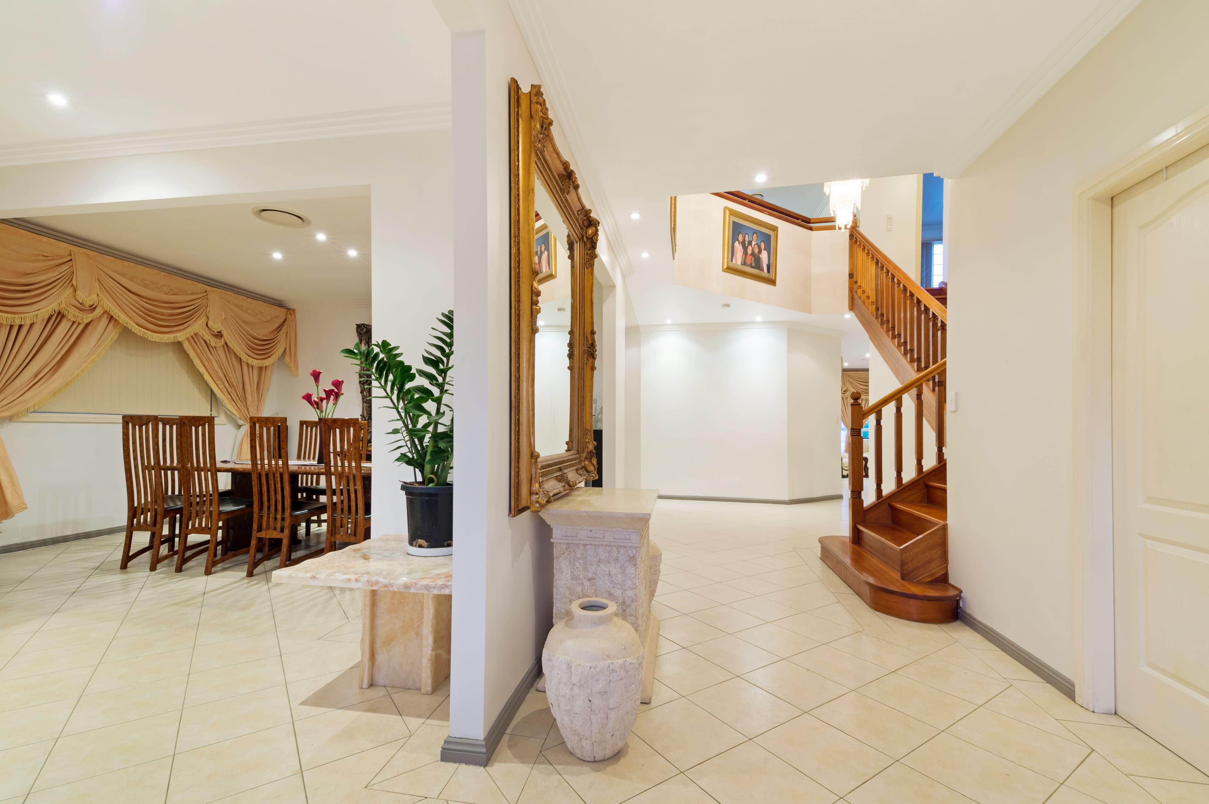 5 Bellerive Close, West Hoxton - Thumbnail 2