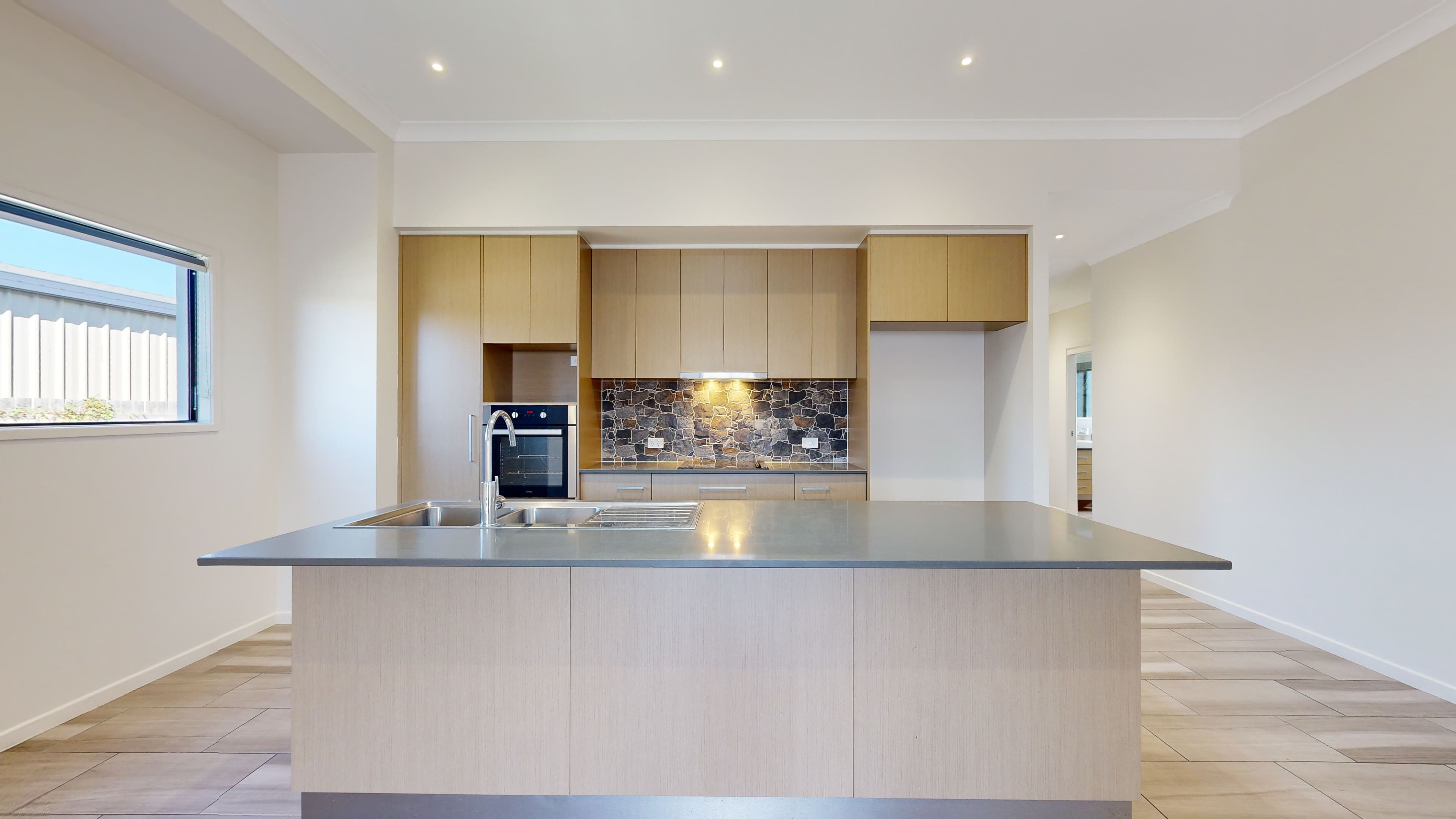 17 Barnfield Street, Mount Low QLD 4818, Mount Low - Thumbnail 2