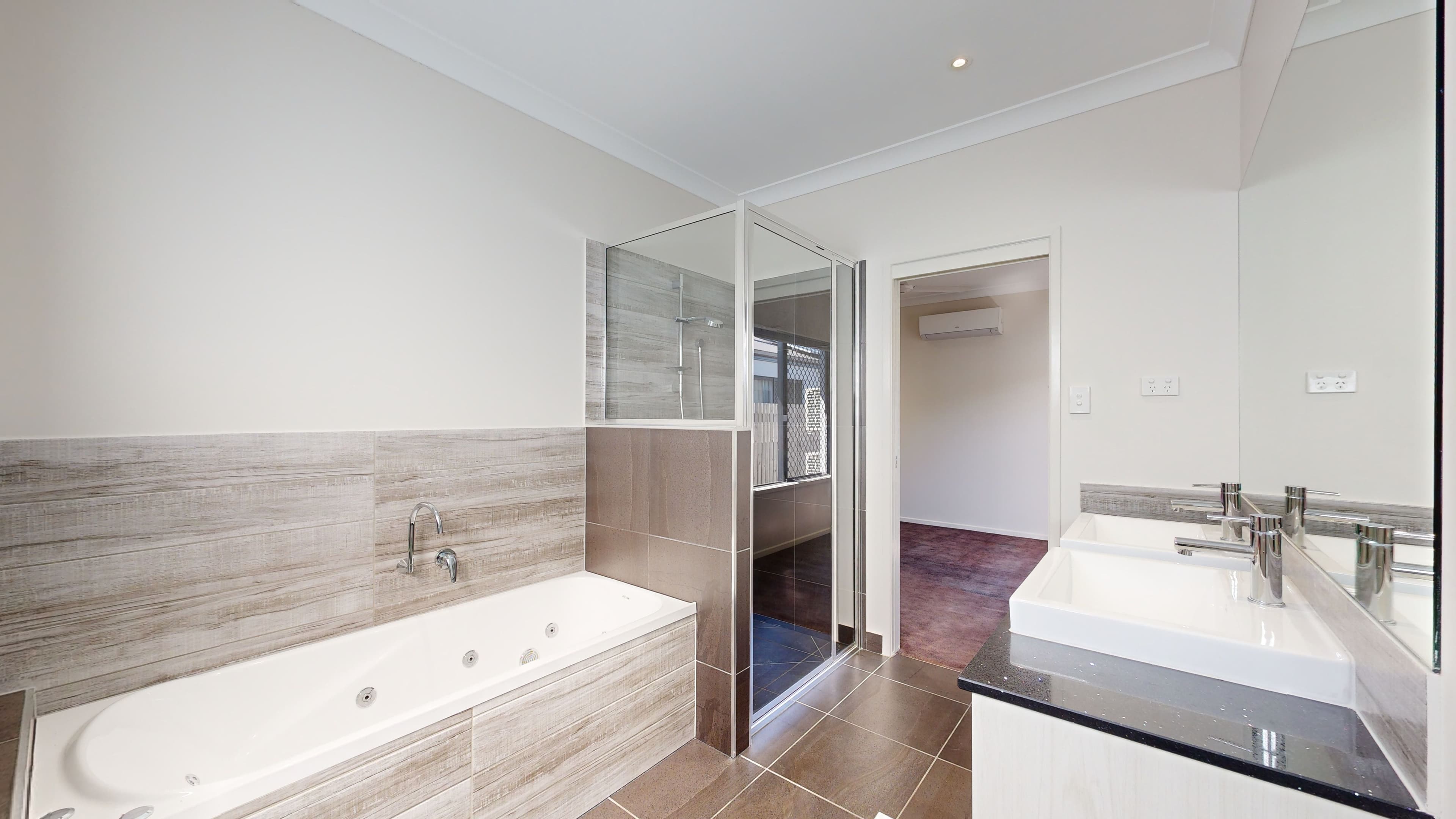 17 Barnfield Street, Mount Low QLD 4818, Mount Low - Thumbnail 8