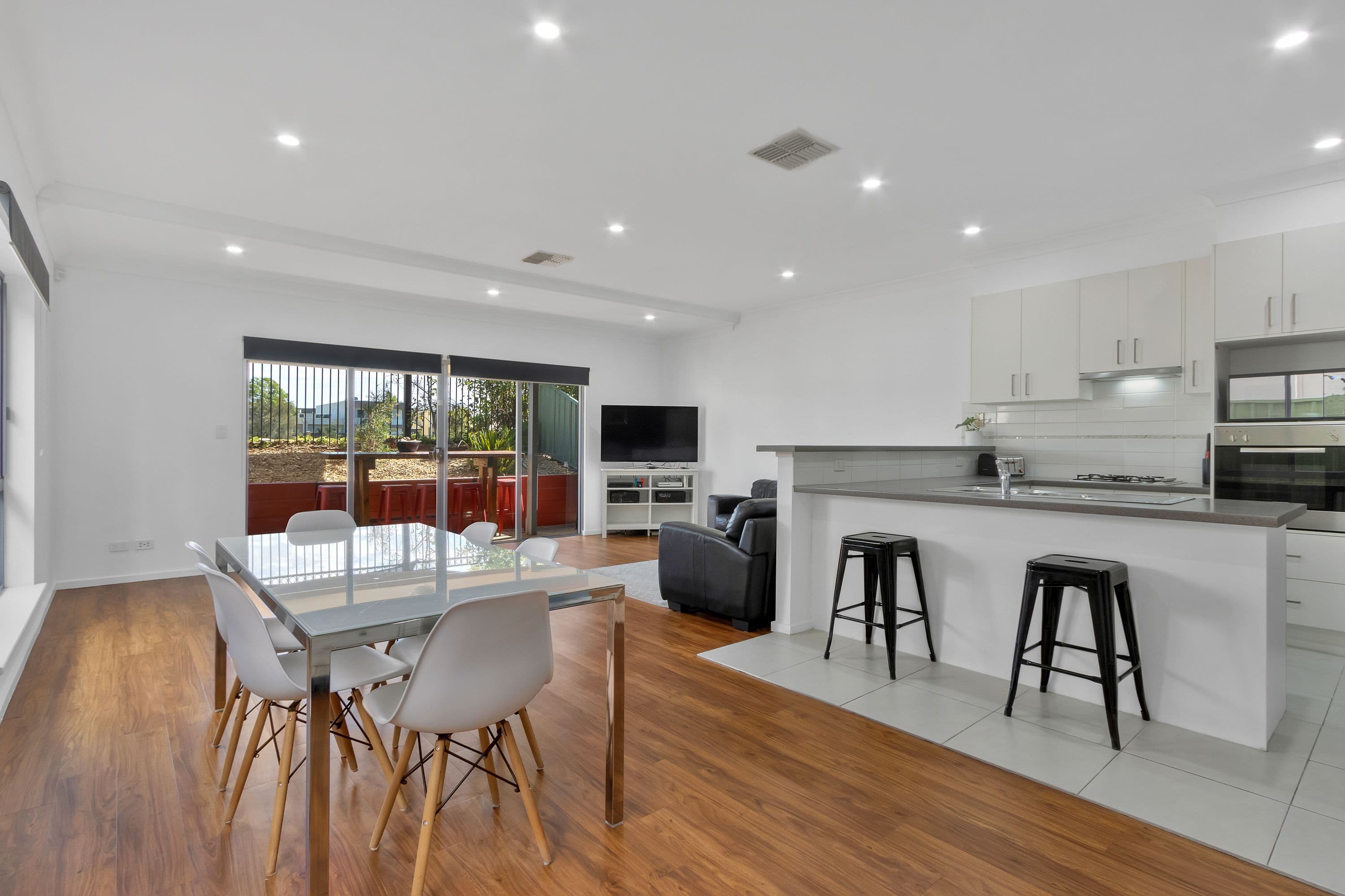 20 Phillipson Circuit, Mawson Lakes SA 5095, Mawson Lakes - Thumbnail 2