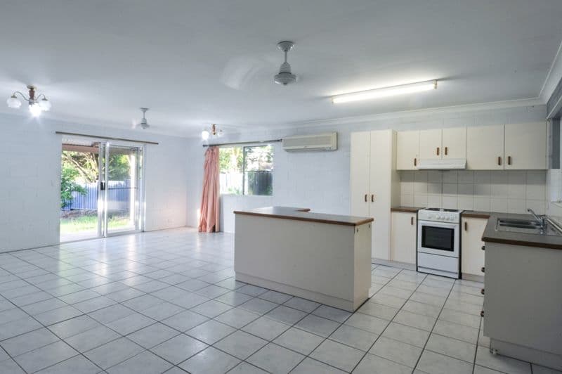 5 William Close, CANNONVALE QLD 4802, Cannonvale - Image 1