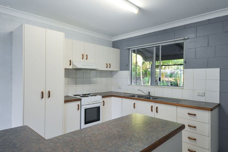 5 William Close, CANNONVALE QLD 4802, Cannonvale - Thumbnail 3