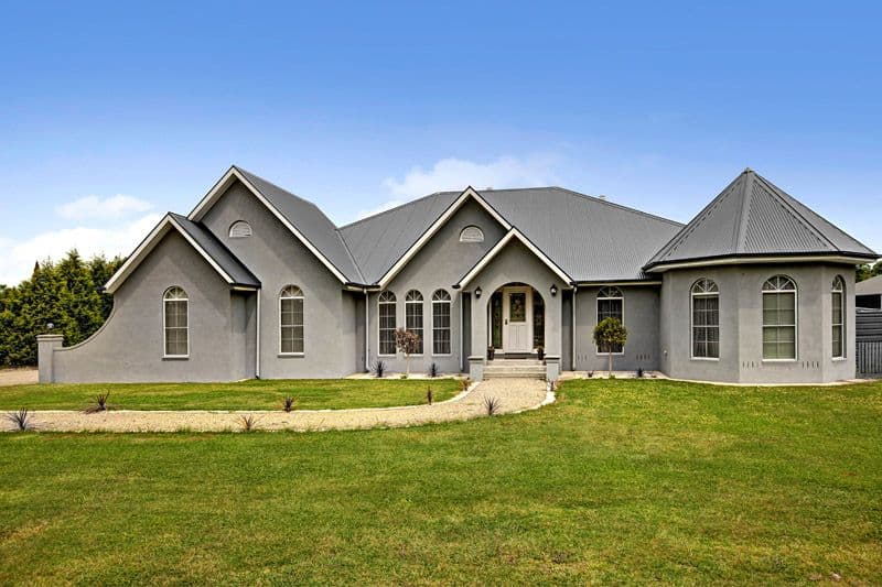 3 Thomson Park Drive, WHITTLESEA VIC 3757, Whittlesea - Thumbnail 2