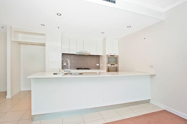 1407 'Freshwater Point' 33 TE Peters Drive, BROADBEACH QLD 4218, Broadbeach Waters - Thumbnail 3