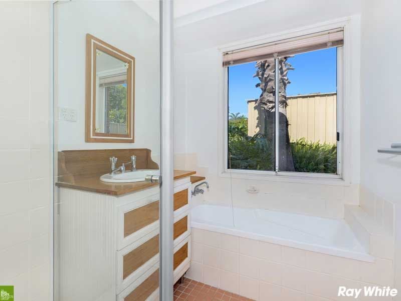 2 Hakea Place, Albion Park Rail NSW 2527, Albion Park Rail - Thumbnail 5