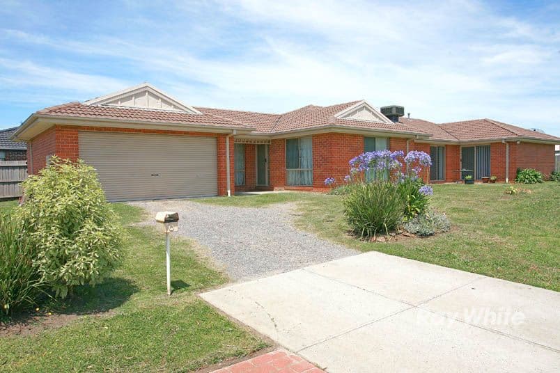 6 Athena Court, CRANBOURNE VIC 3977, Cranbourne - Image 1