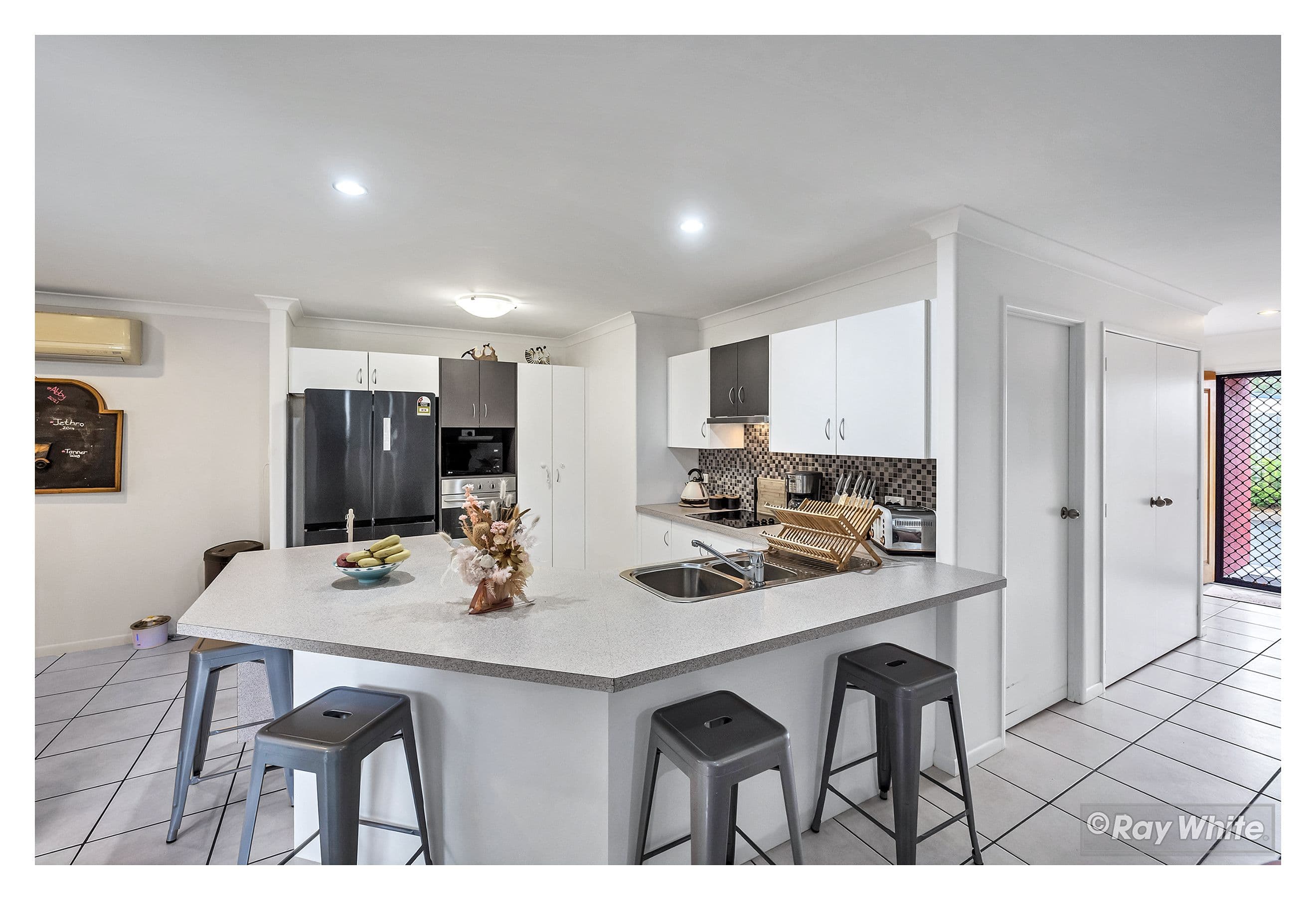 269 Richardson Road, Kawana QLD 4701, Kawana - Thumbnail 5