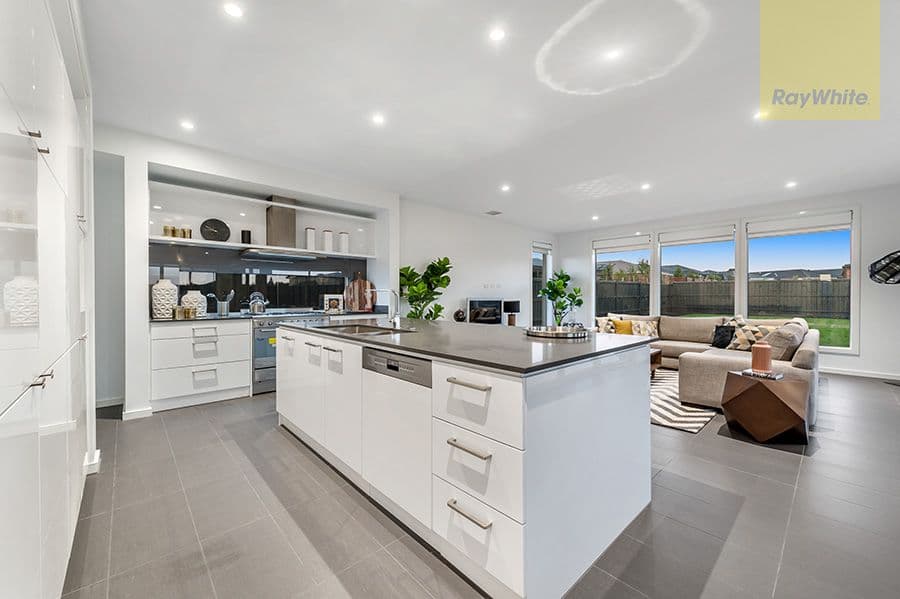 28 Halycon Bend, Beveridge VIC 3753, Beveridge - Thumbnail 6