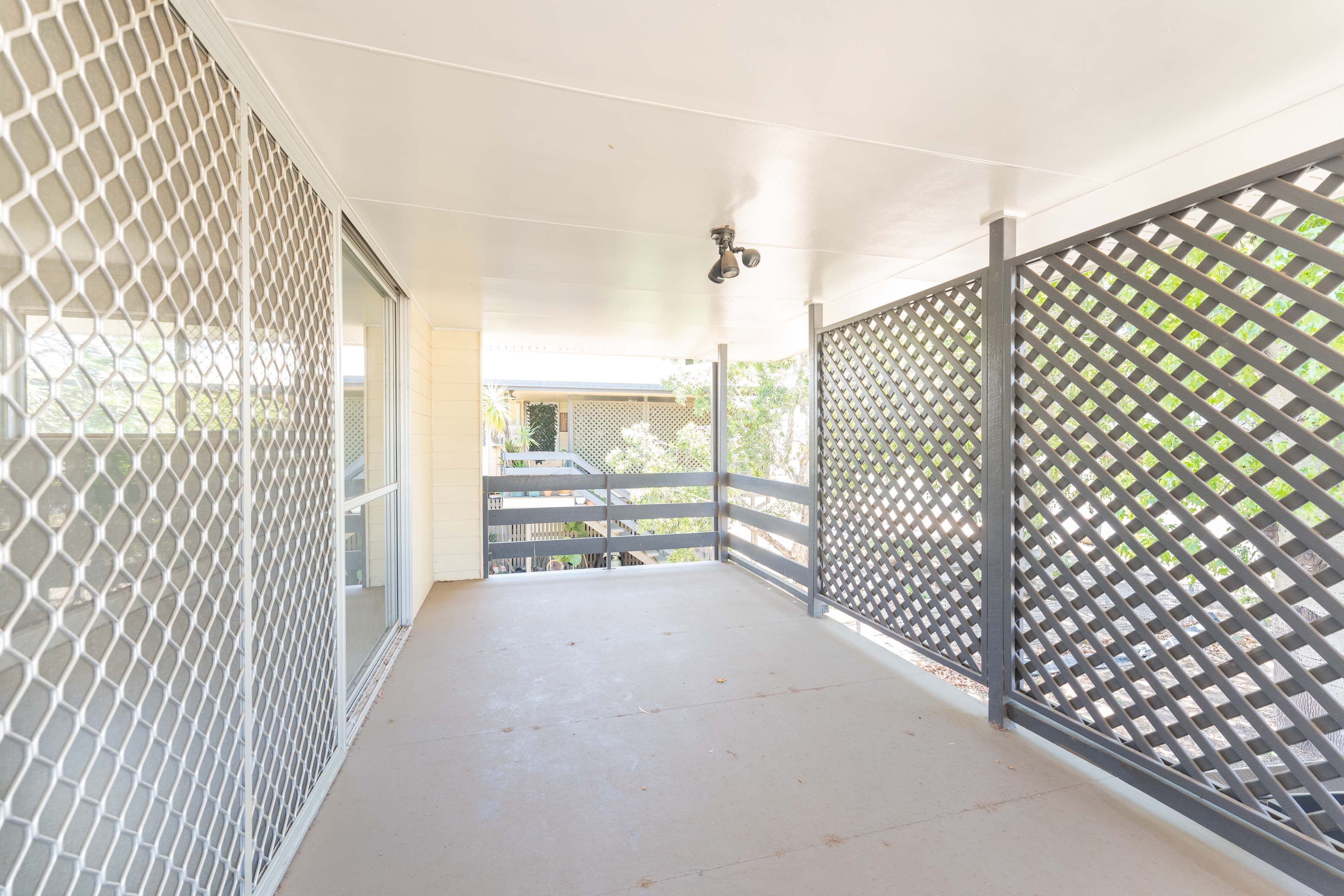 6 Gladstone Street, Emerald QLD 4720, Emerald - Thumbnail 6