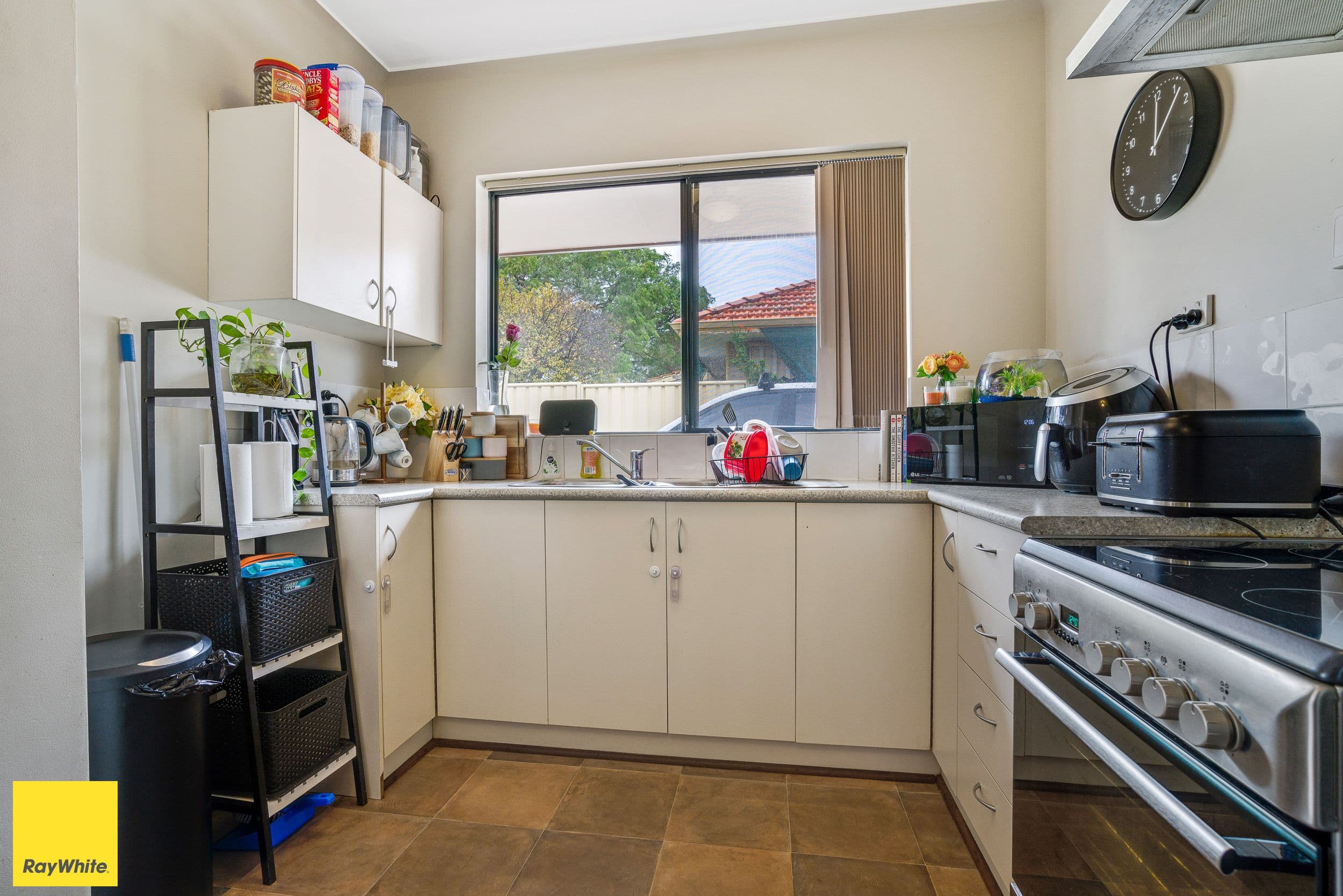 23 Danehill Way, Balga WA 6061, Balga - Thumbnail 2