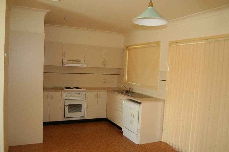 75 Denne Street, TAMWORTH NSW 2340, Tamworth - Thumbnail 3
