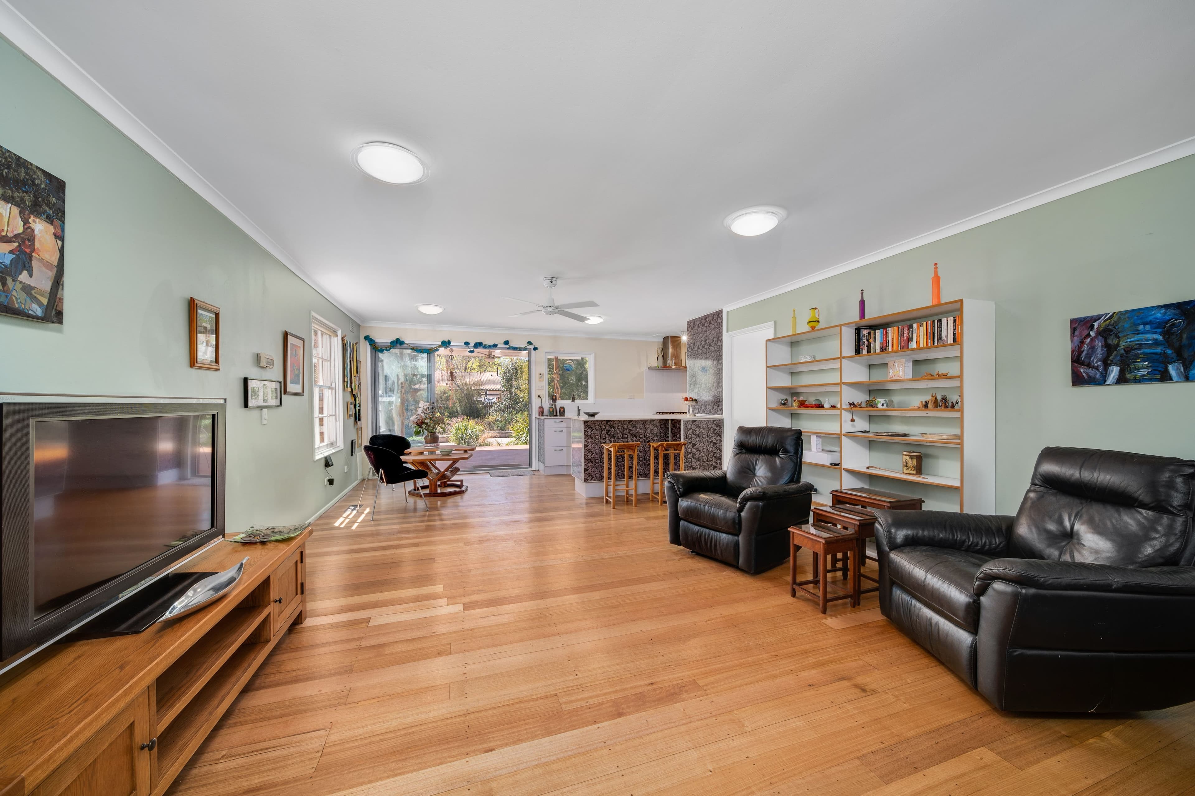 18 Atherton Street, Downer ACT 2602, Downer - Thumbnail 2