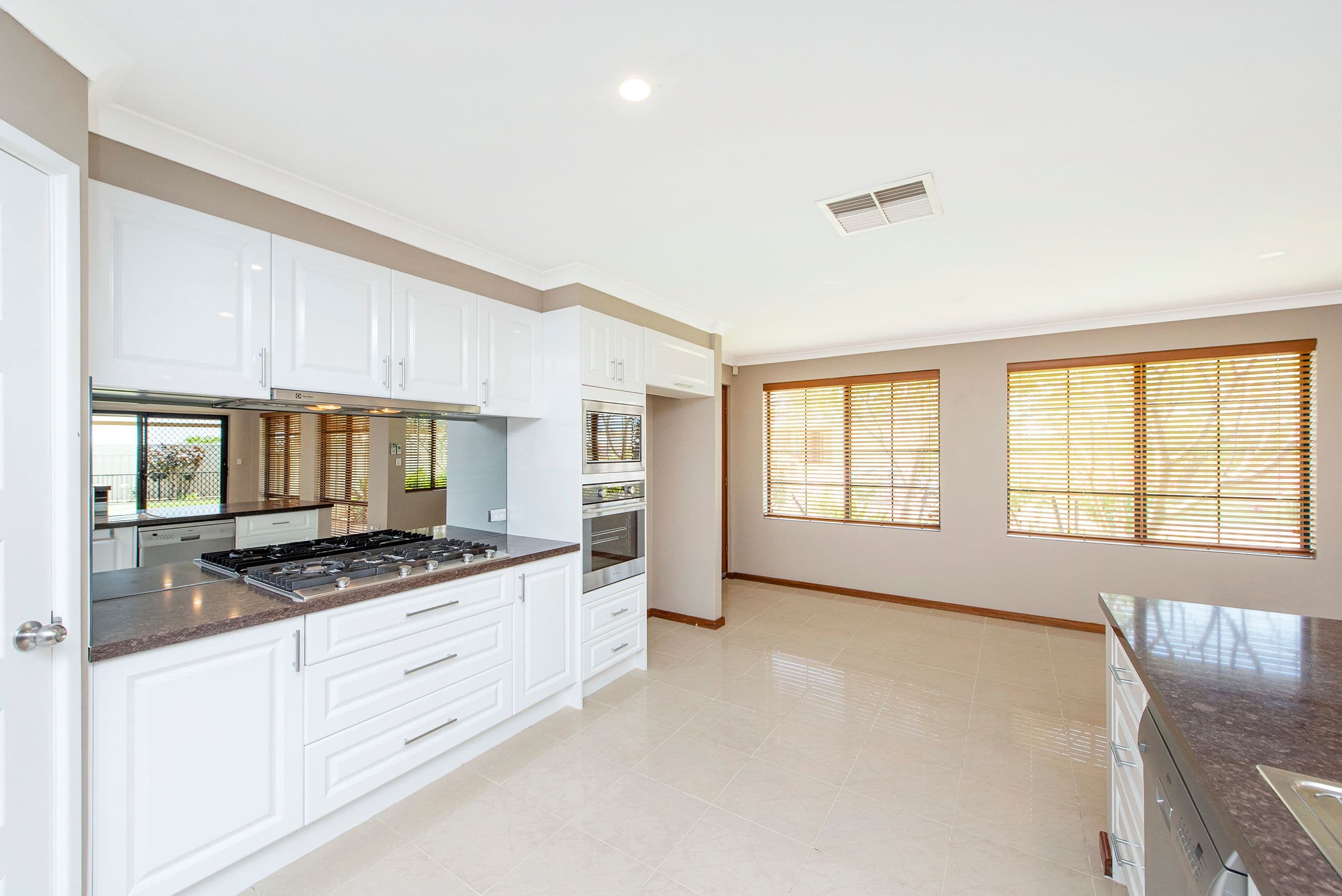 24 Kendall Boulevard, Baldivis WA 6171, Baldivis - Thumbnail 8