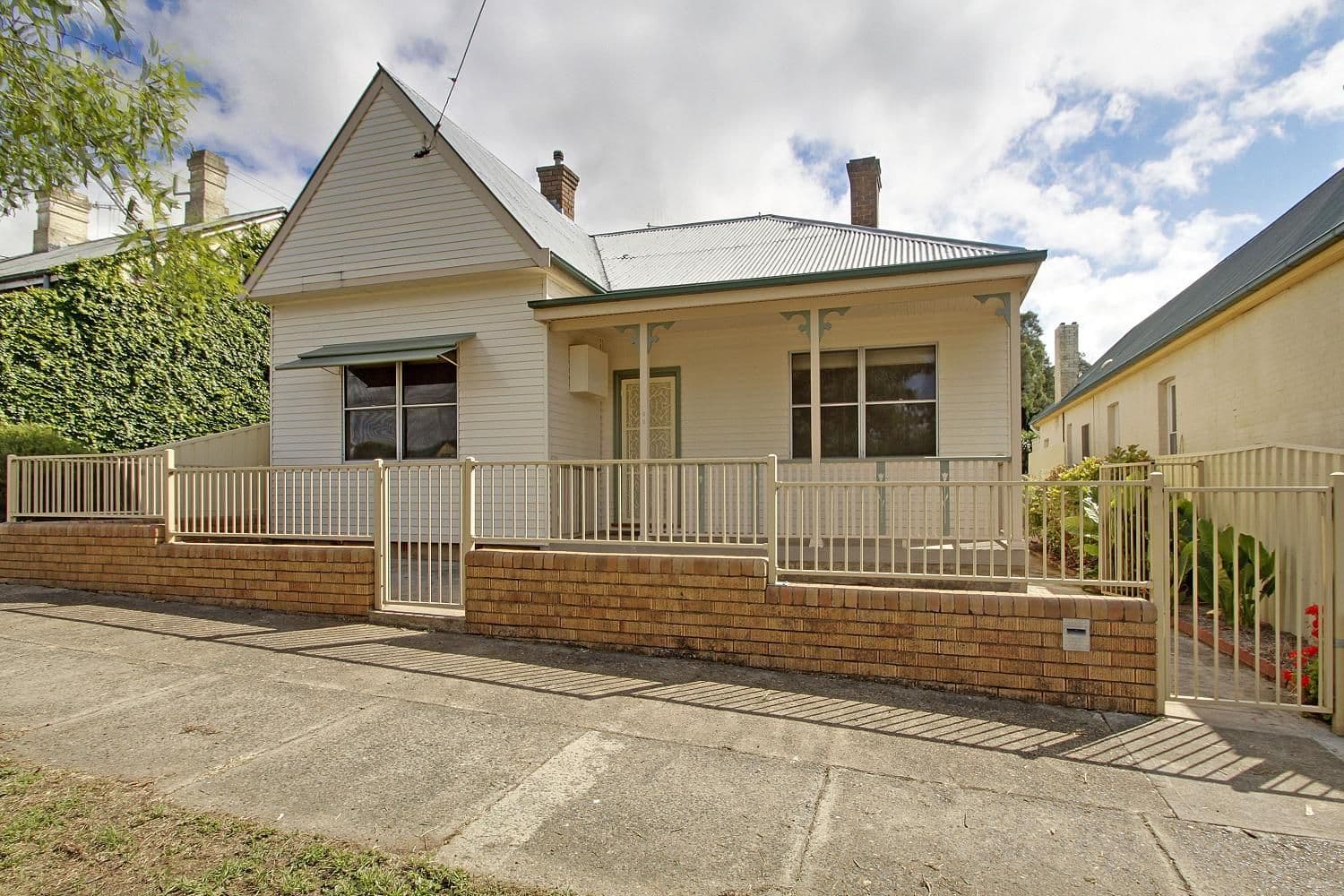 93 Clinton Street, GOULBURN NSW 2580, Goulburn - Image 1