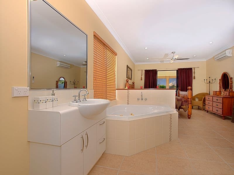 40 Tennessee Way, KELSO QLD 4815, Kelso - Thumbnail 5
