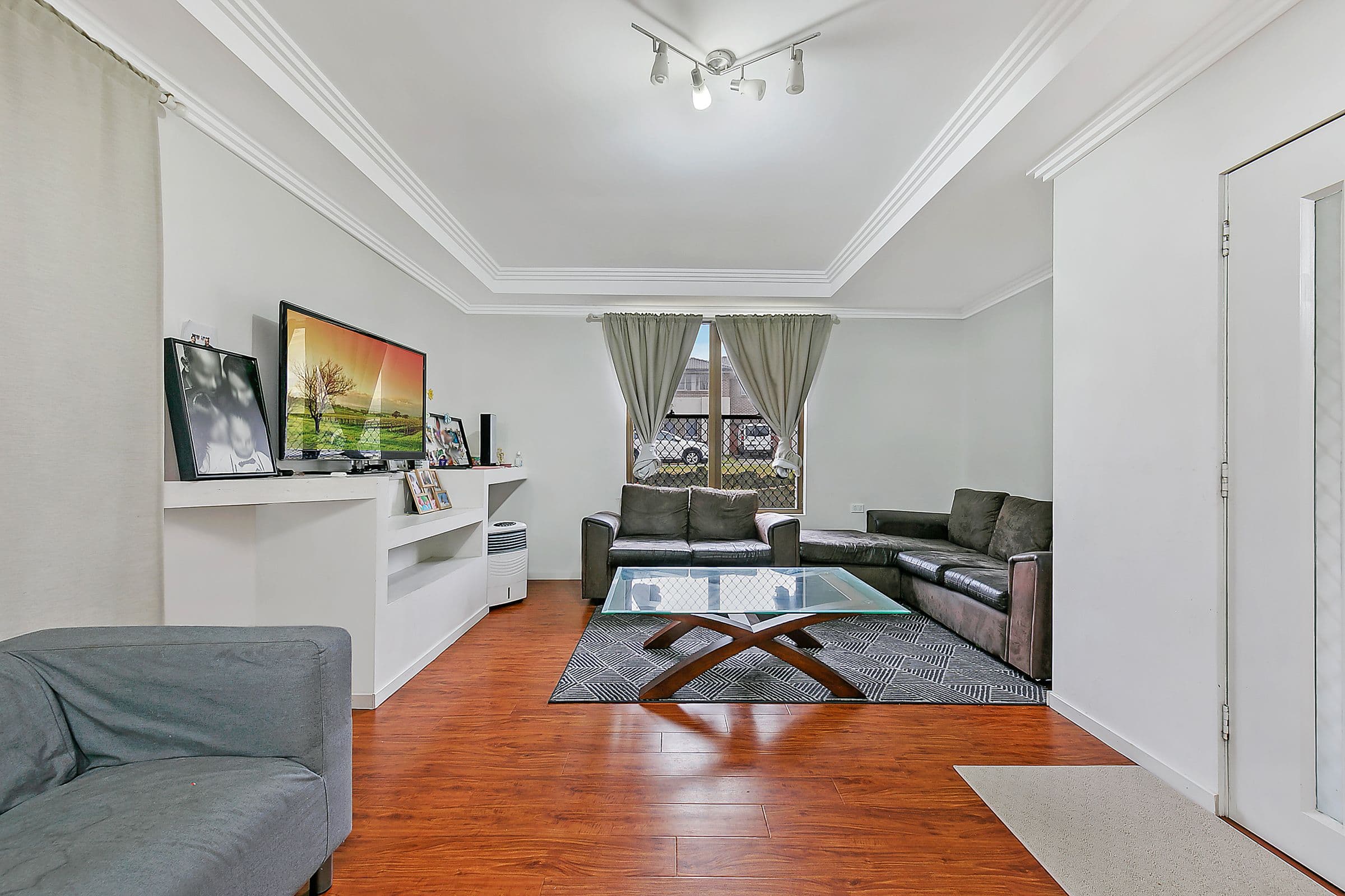 6 Clairmont Avenue, Cranbourne - Thumbnail 2