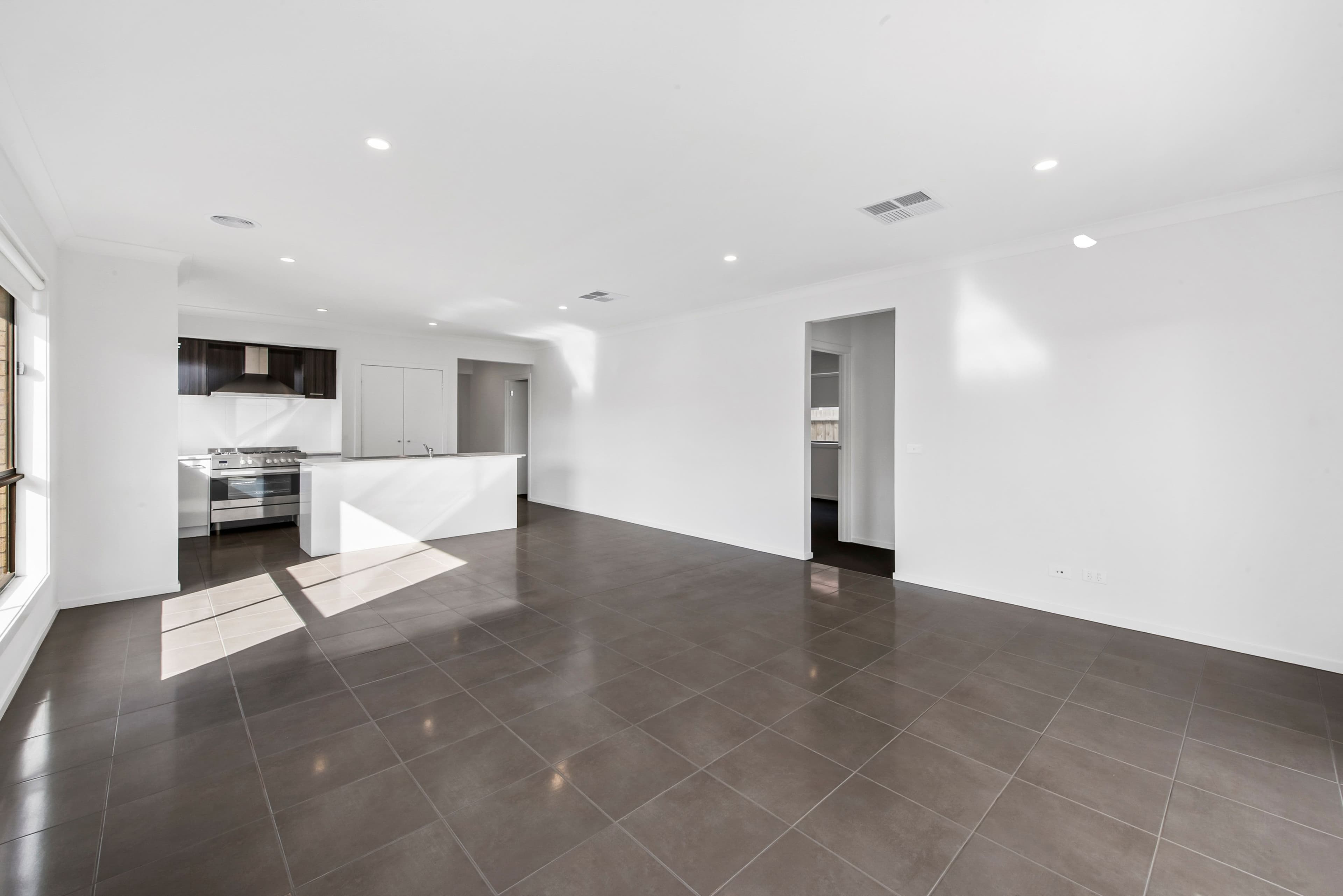 10 Beaumont Street, AINTREE VIC 3336, Aintree - Thumbnail 4