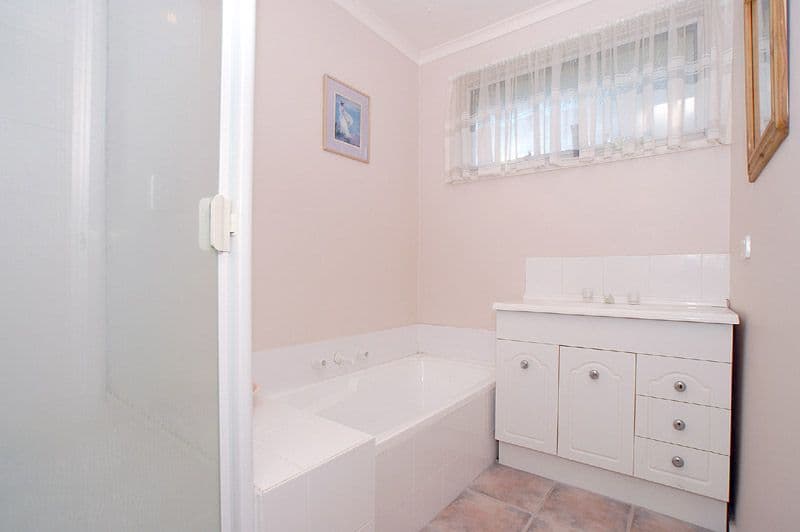 19 Arcadia Court, NOBLE PARK VIC 3174, Noble Park - Thumbnail 7