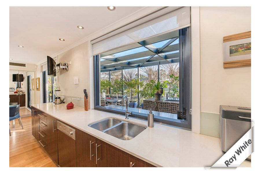 19 Schomburgk Street, YARRALUMLA ACT 2600, Yarralumla - Thumbnail 3
