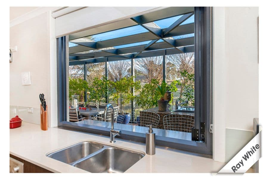 19 Schomburgk Street, YARRALUMLA ACT 2600, Yarralumla - Thumbnail 4