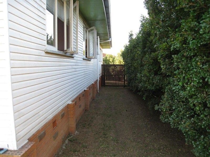 2 Everett Street, UPPER MOUNT GRAVATT QLD 4122, Upper Mount Gravatt - Thumbnail 8