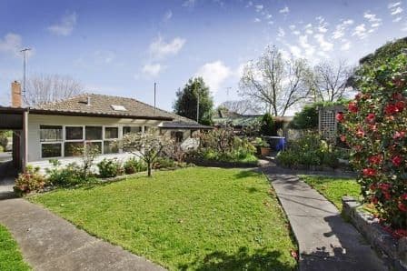 26 Lavidge Road, ASHWOOD VIC 3147, Ashwood - Thumbnail 2
