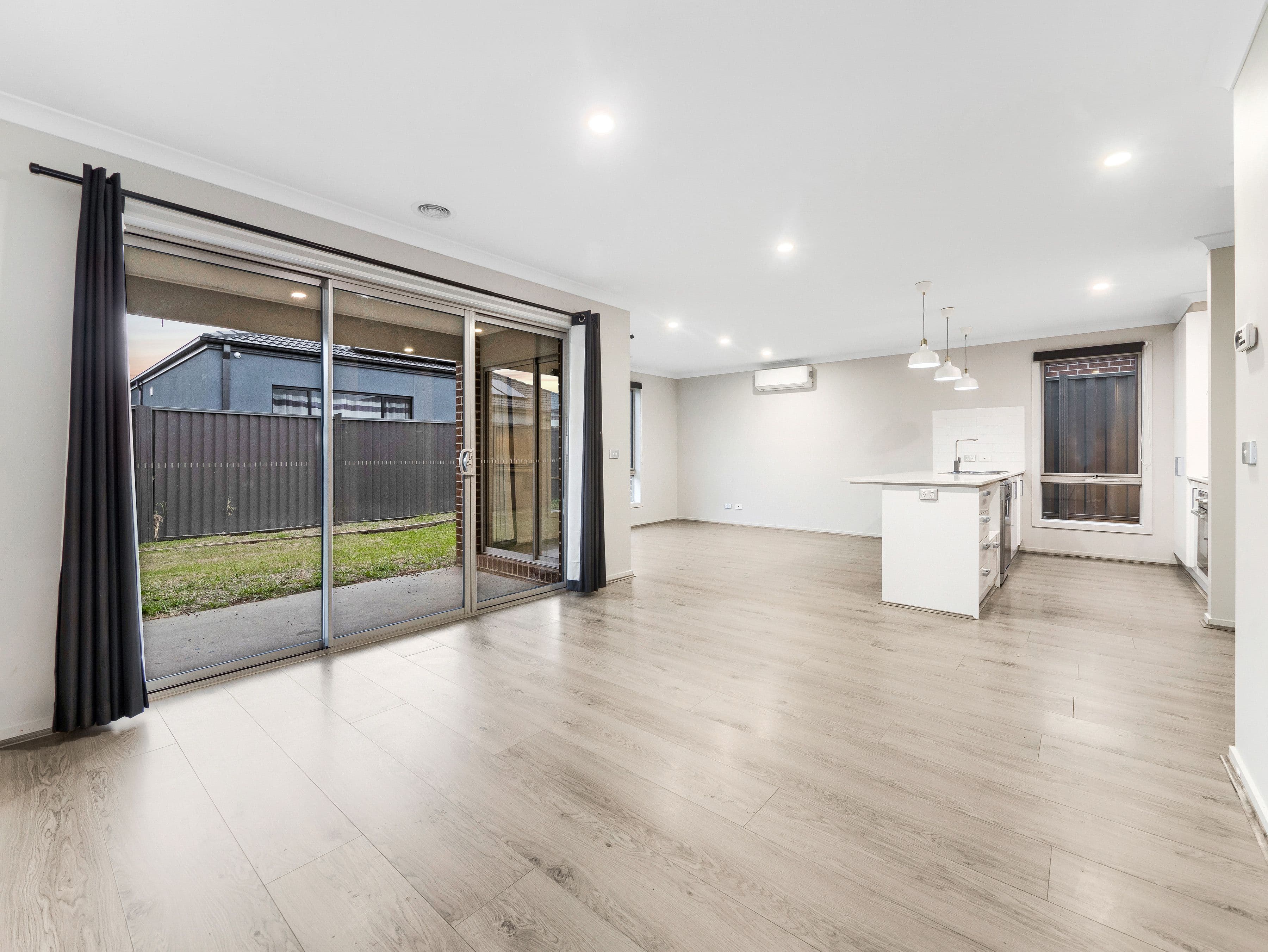 15 Langside Grove, Cranbourne East VIC 3977, Cranbourne East - Thumbnail 8