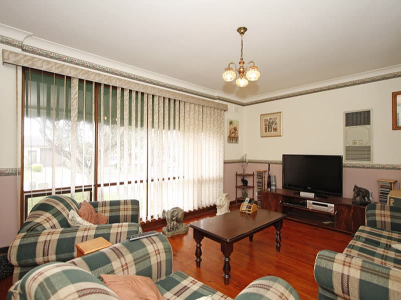 8 Burns Court, Morphett Vale - Thumbnail 3