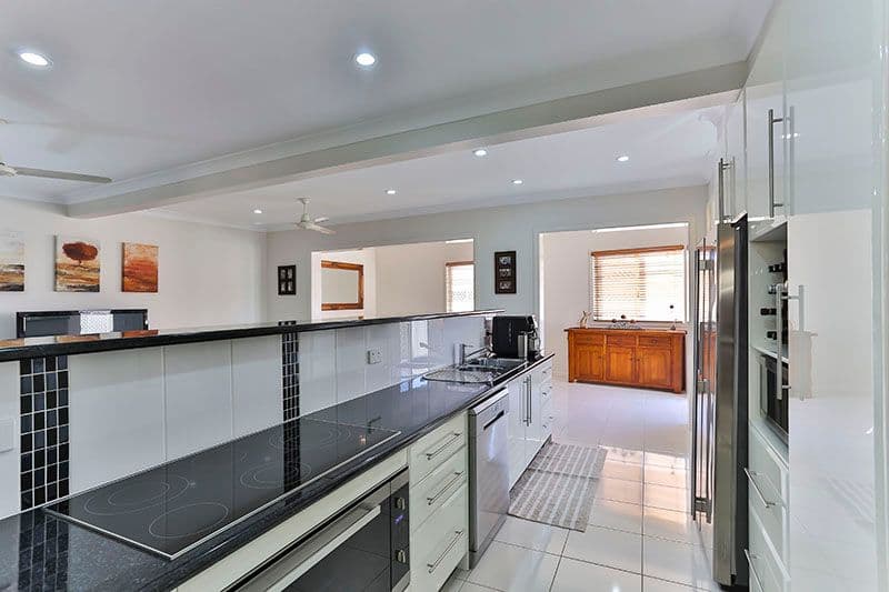 8 Kettle Street, ROCKVILLE QLD 4350, Rockville - Thumbnail 4