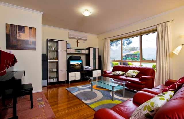 35 Allanfield Crescent, BORONIA VIC 3155, Boronia - Thumbnail 2