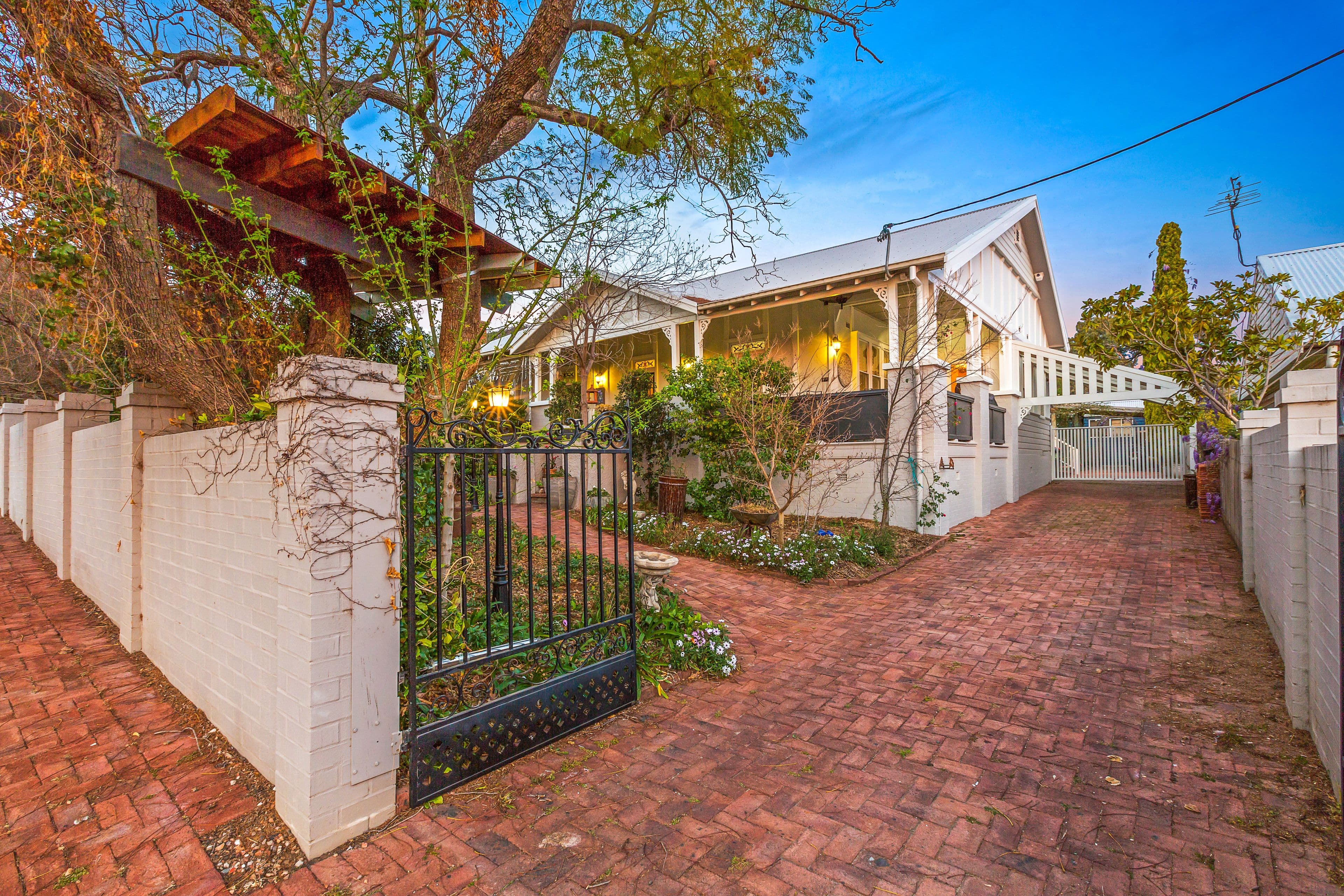 20 Roderick Street, Tamworth - Image 1