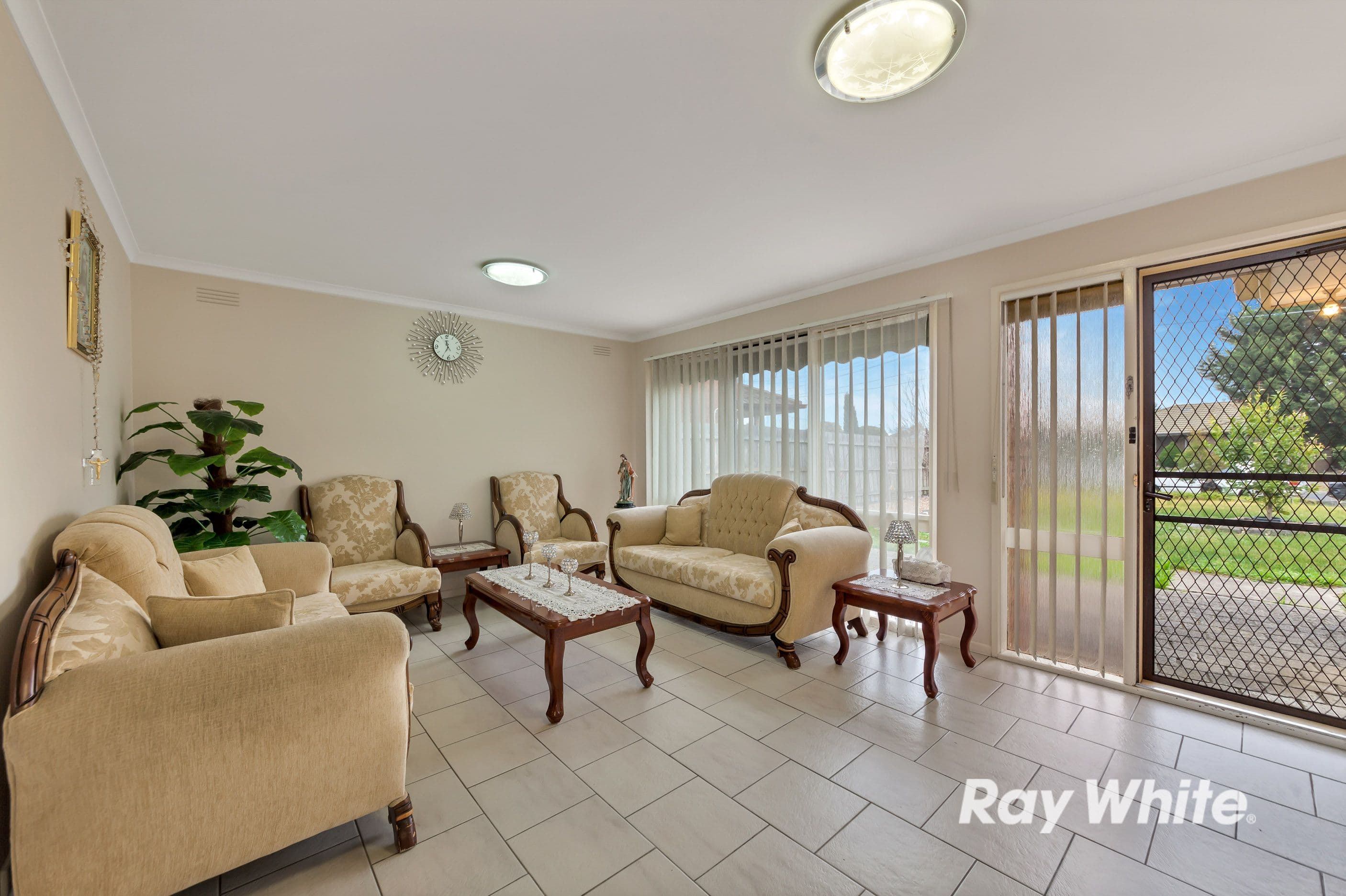 5 Ellam Court, Meadow Heights VIC 3048, Meadow Heights - Thumbnail 3