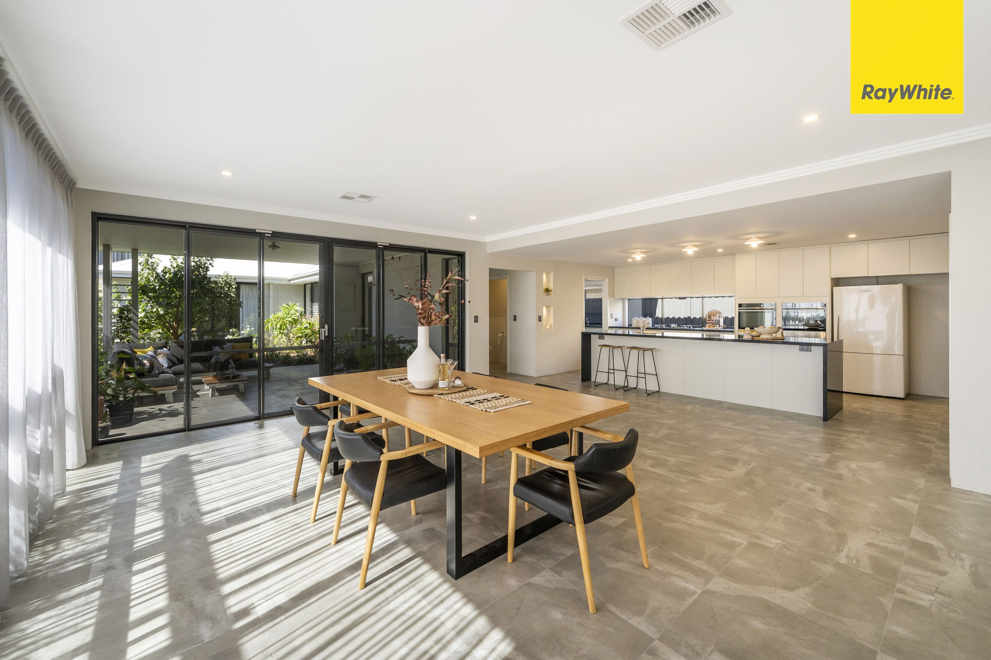 71 Bernley Drive, Viveash WA 6056, Viveash - Thumbnail 6