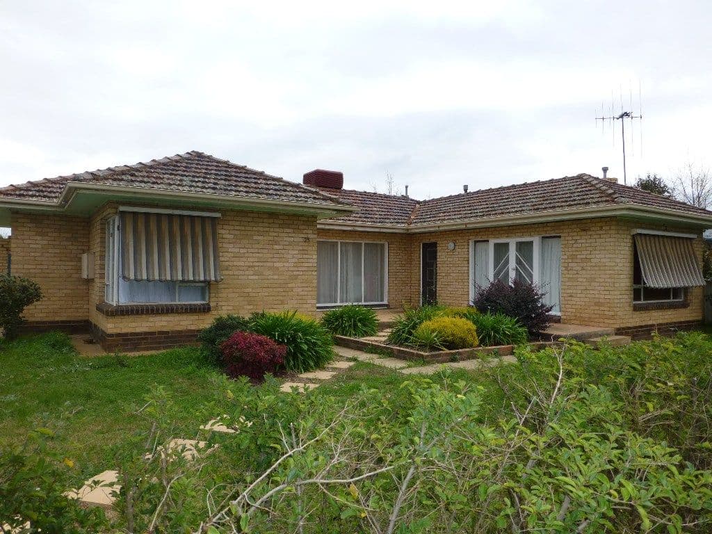 25 Haverfield Street, ECHUCA VIC 3564, Echuca - Image 1